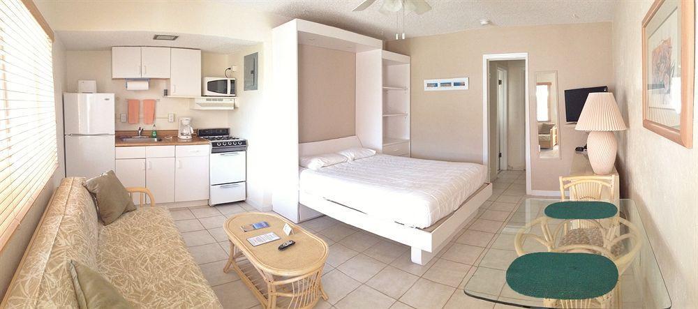 Coral Key Inn Lauderdale-by-the-Sea Exterior photo